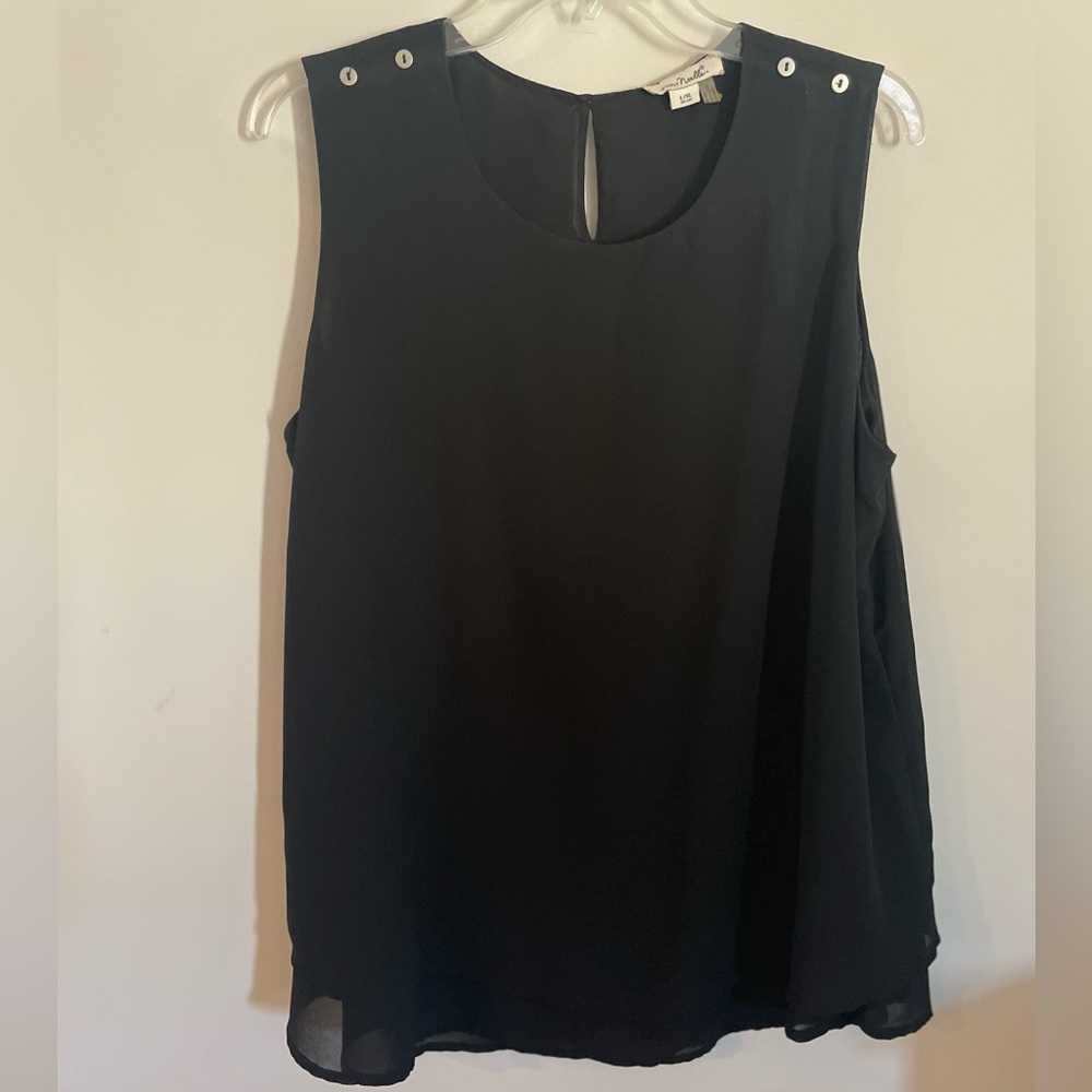 Womens flowy sleeveless shirt with button detail